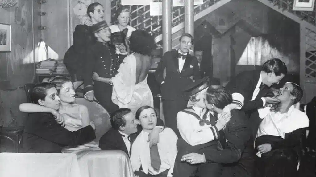 lesbian fashion, Eleanor Medhurst, Unsuitable