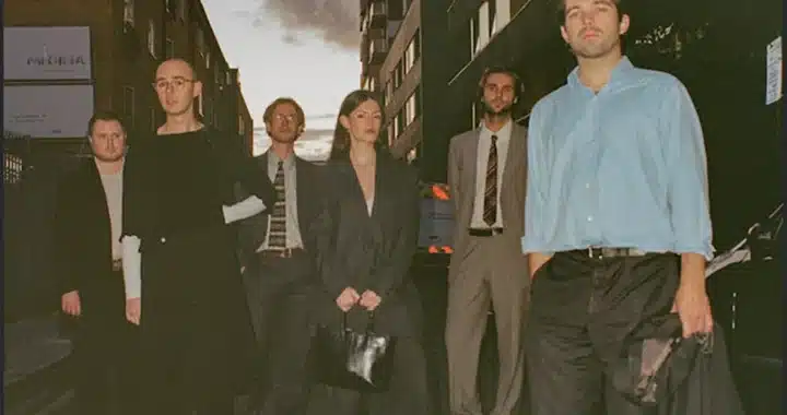 The Golden Dregs Find Connections with Strangers